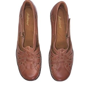Auditions Women's Brown Leather Loafers Slip On Fisherman Shoes Size 12s??